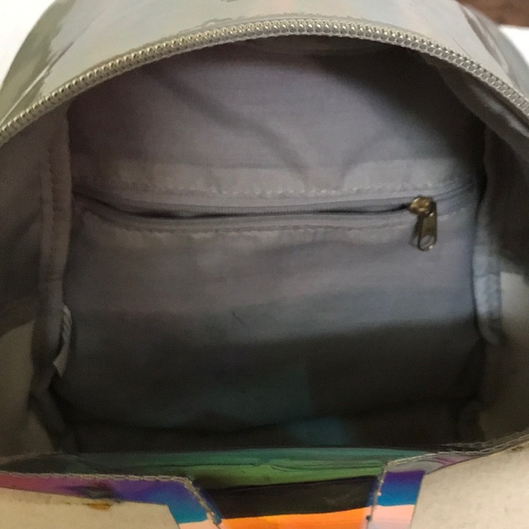 Backpack - Picture 3 of 4